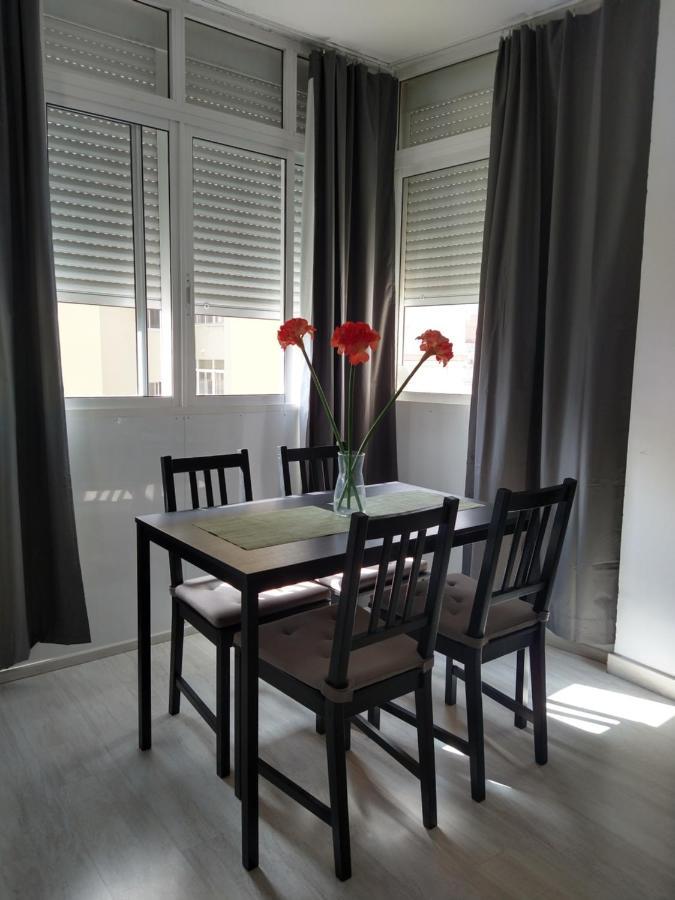 Amplio Estudio,Vista Mar Y Montana, A Pasos Del Centro Торремолинос Экстерьер фото