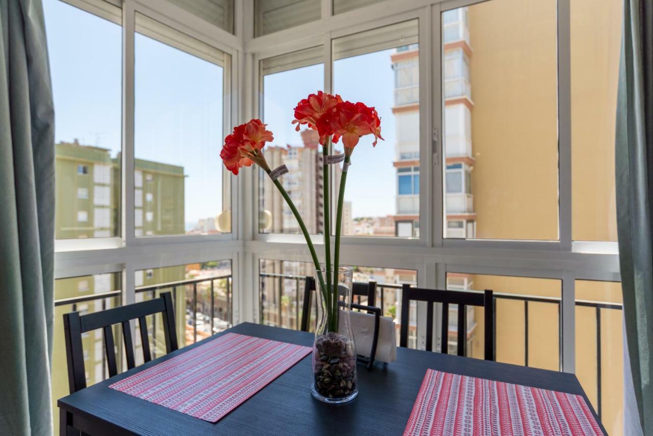 Amplio Estudio,Vista Mar Y Montana, A Pasos Del Centro Торремолинос Экстерьер фото
